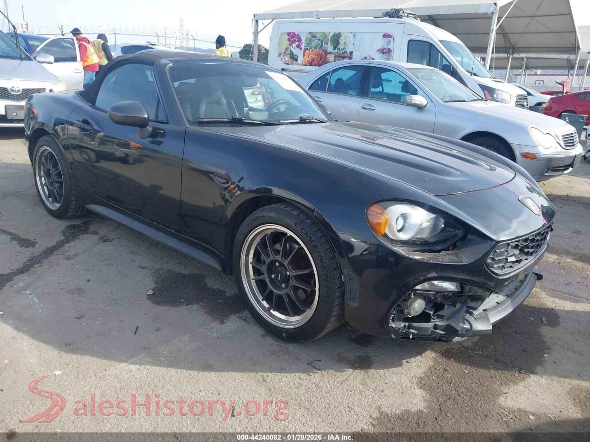2017 FIAT 124 SPIDER — VIN JC1NFAEK5H0114346