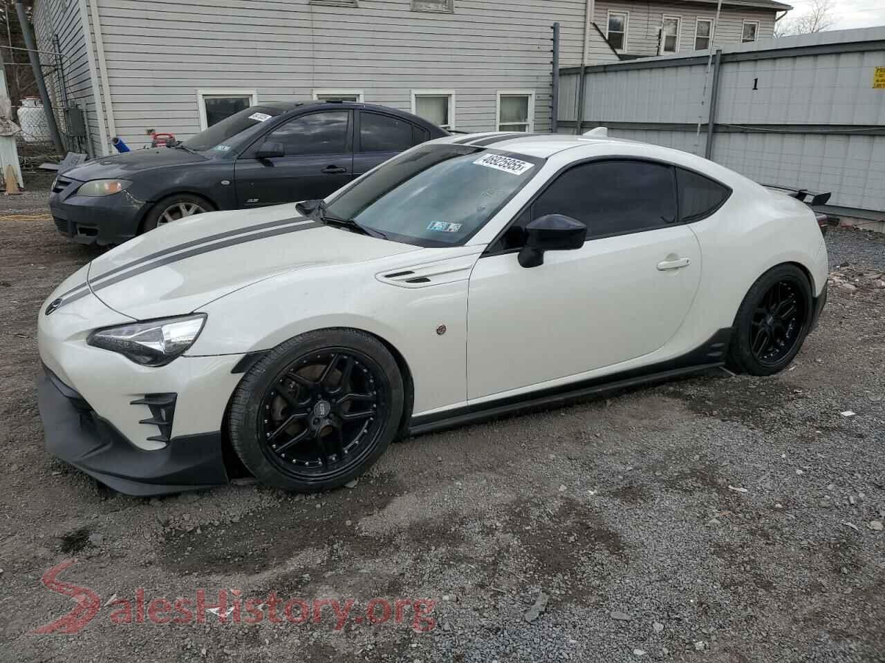 2017 TOYOTA 86 — VIN JF1ZNAA18H8707341