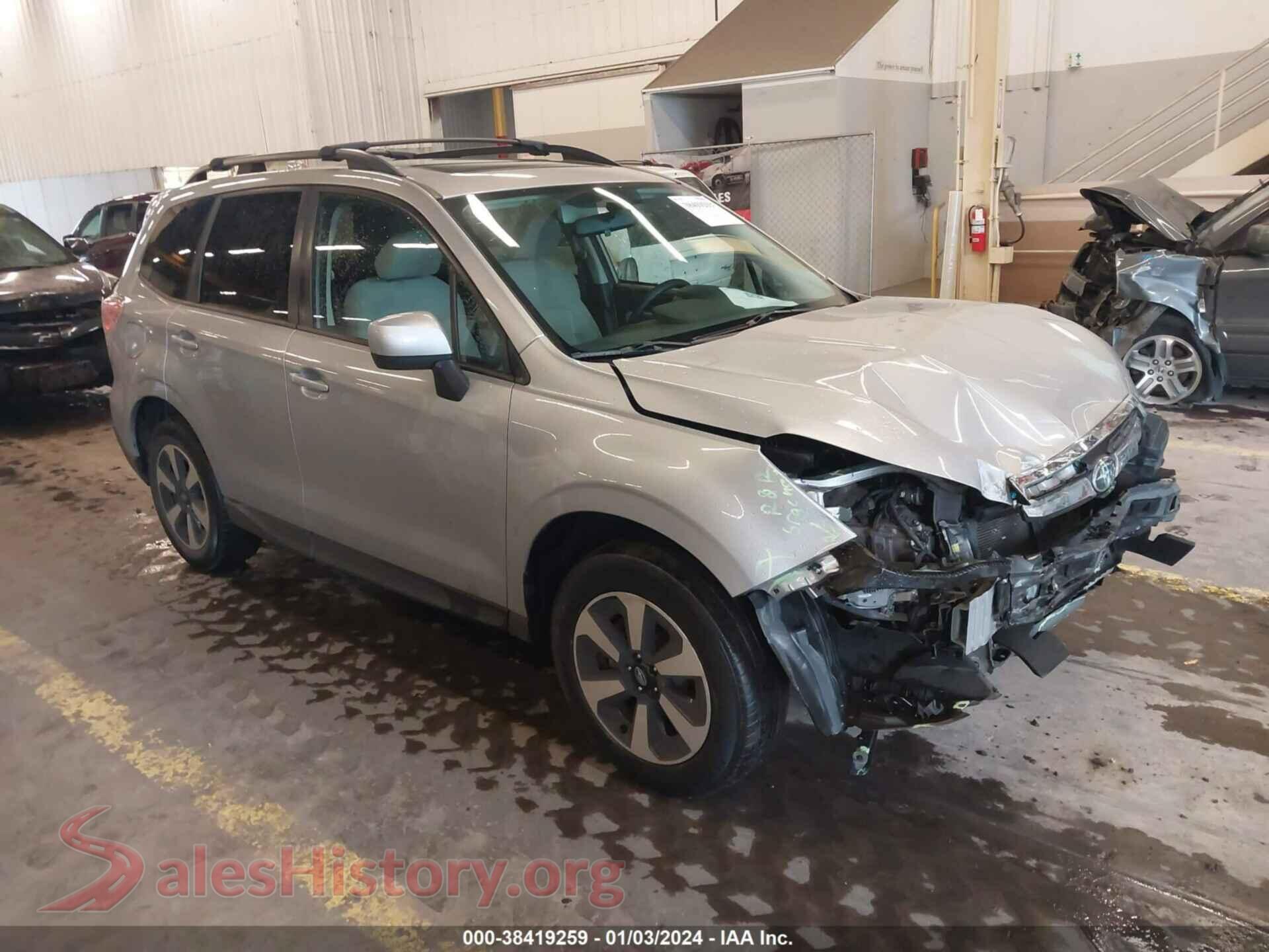 2017 SUBARU FORESTER — VIN JF2SJAEC4HH438940