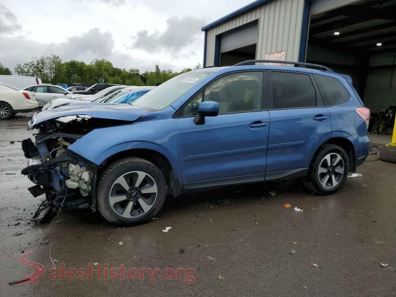 2017 SUBARU FORESTER — VIN JF2SJAGC6HH548305