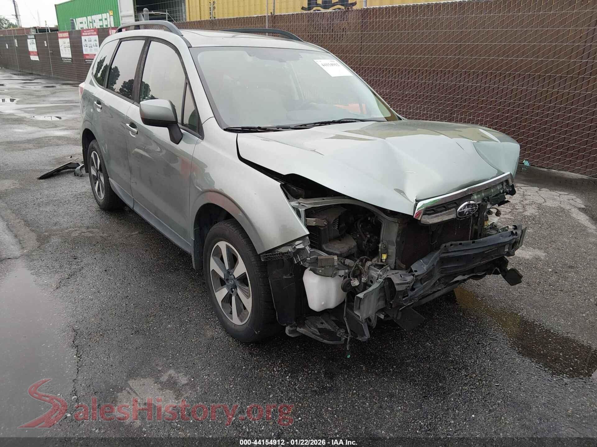 2018 SUBARU FORESTER — VIN JF2SJAGC6JH506769
