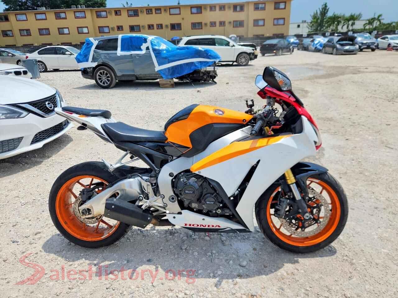 2015 HONDA CBR CYCLE — VIN JH2SC594XFK700132