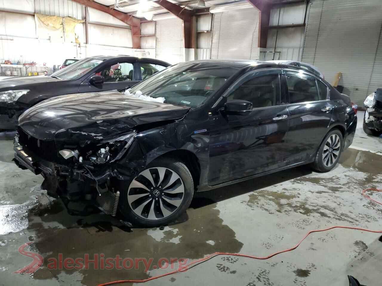 2017 HONDA ACCORD — VIN JHMCR6F31HC017289