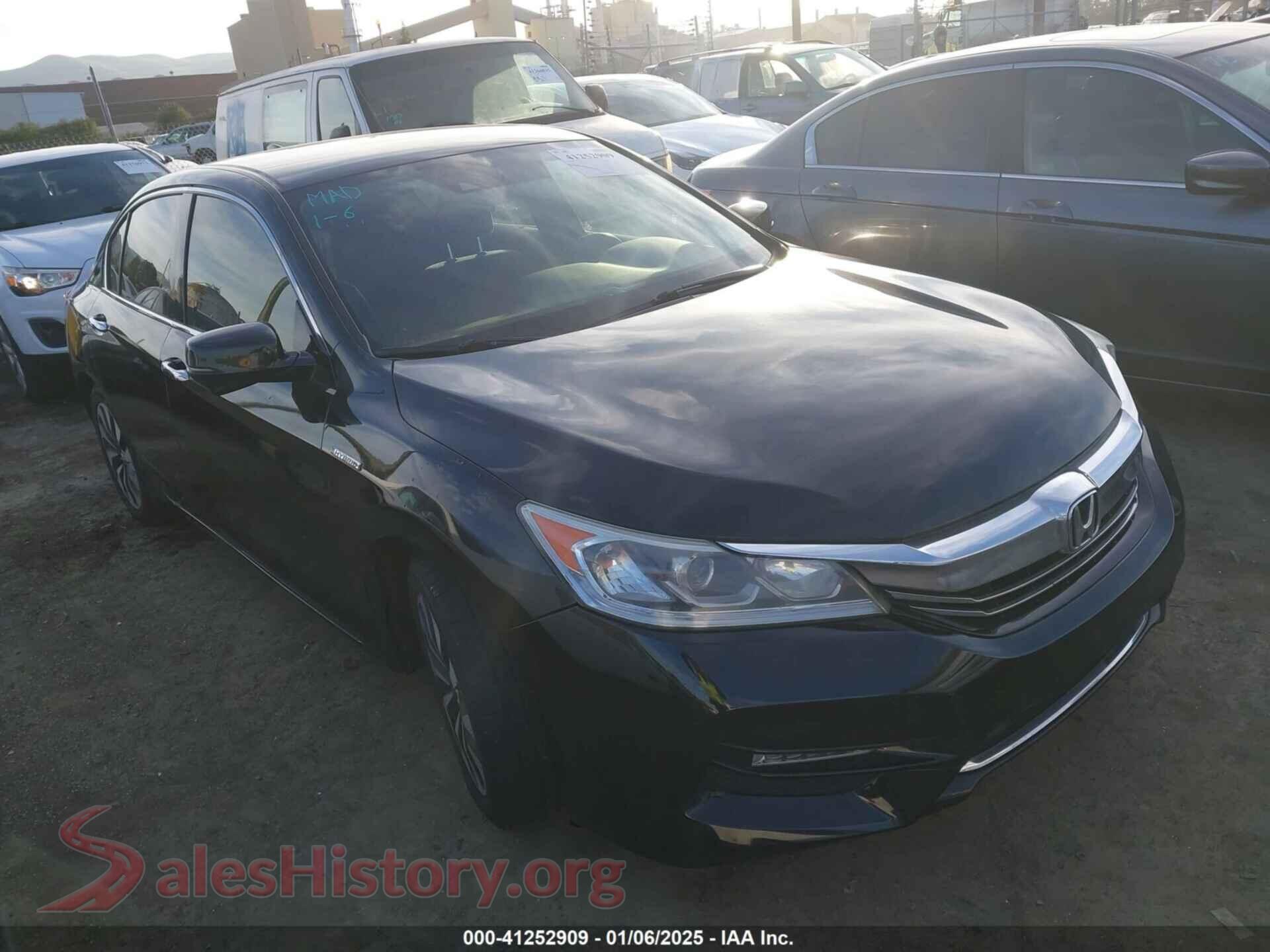 2017 HONDA ACCORD HYBRID — VIN JHMCR6F3XHC014648