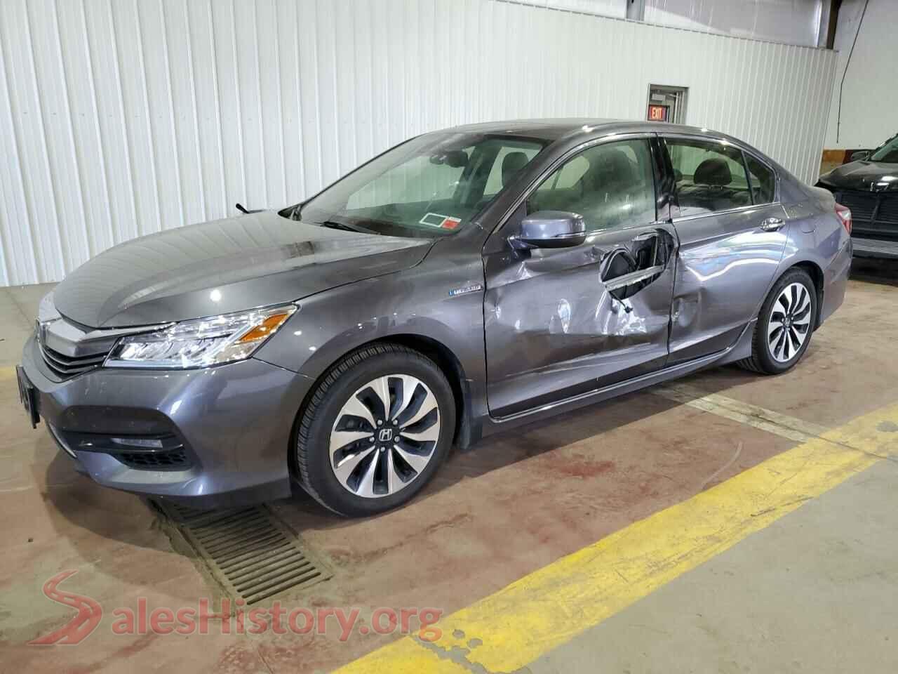 2017 HONDA ACCORD — VIN JHMCR6F76HC027240