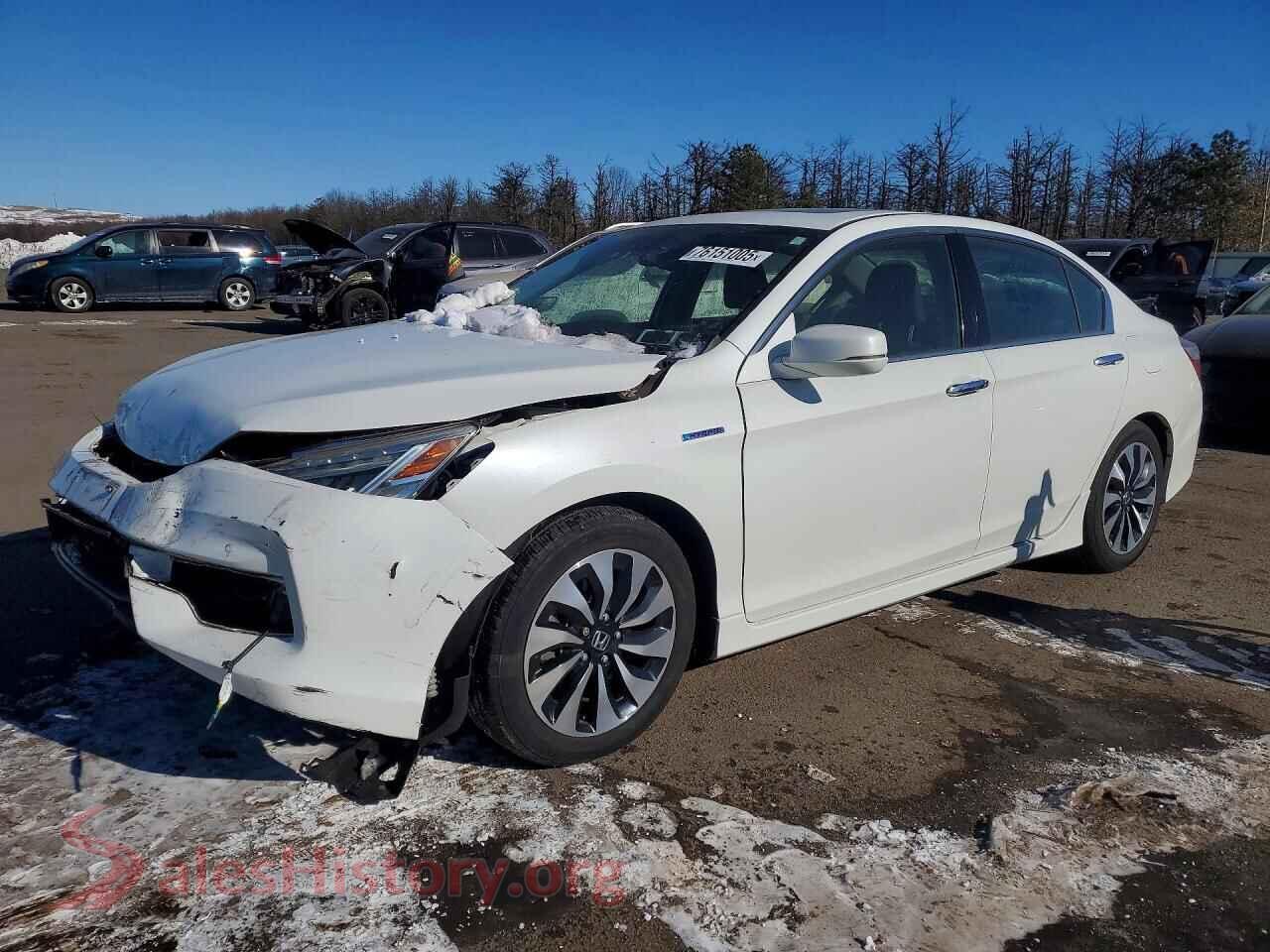 2017 HONDA ACCORD — VIN JHMCR6F7XHC028147