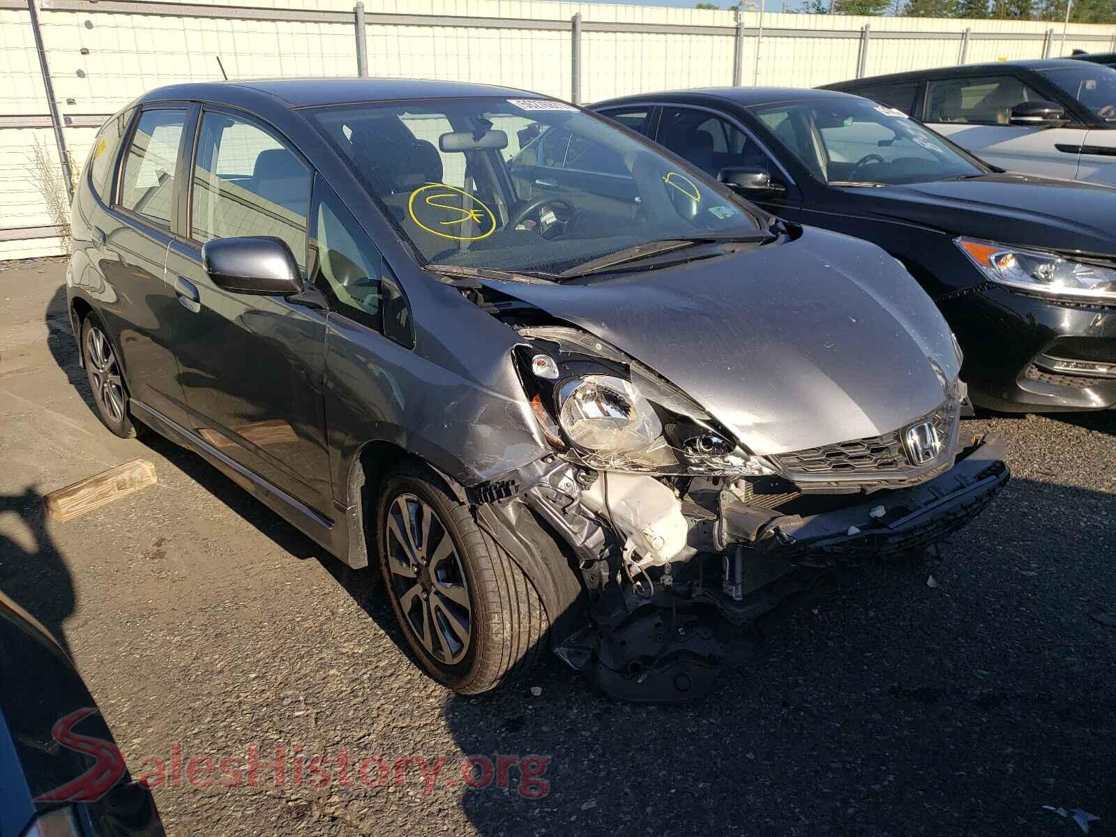 2013 HONDA FIT — VIN JHMGE8H55DC028085
