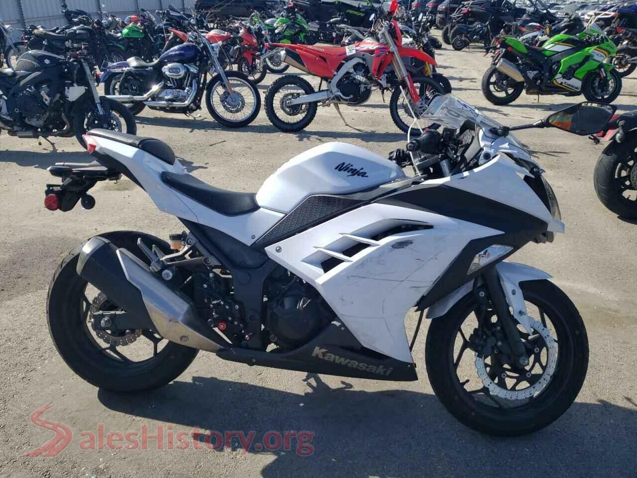 2013 KAWASAKI EX — VIN JKAEX8A19DDA15504