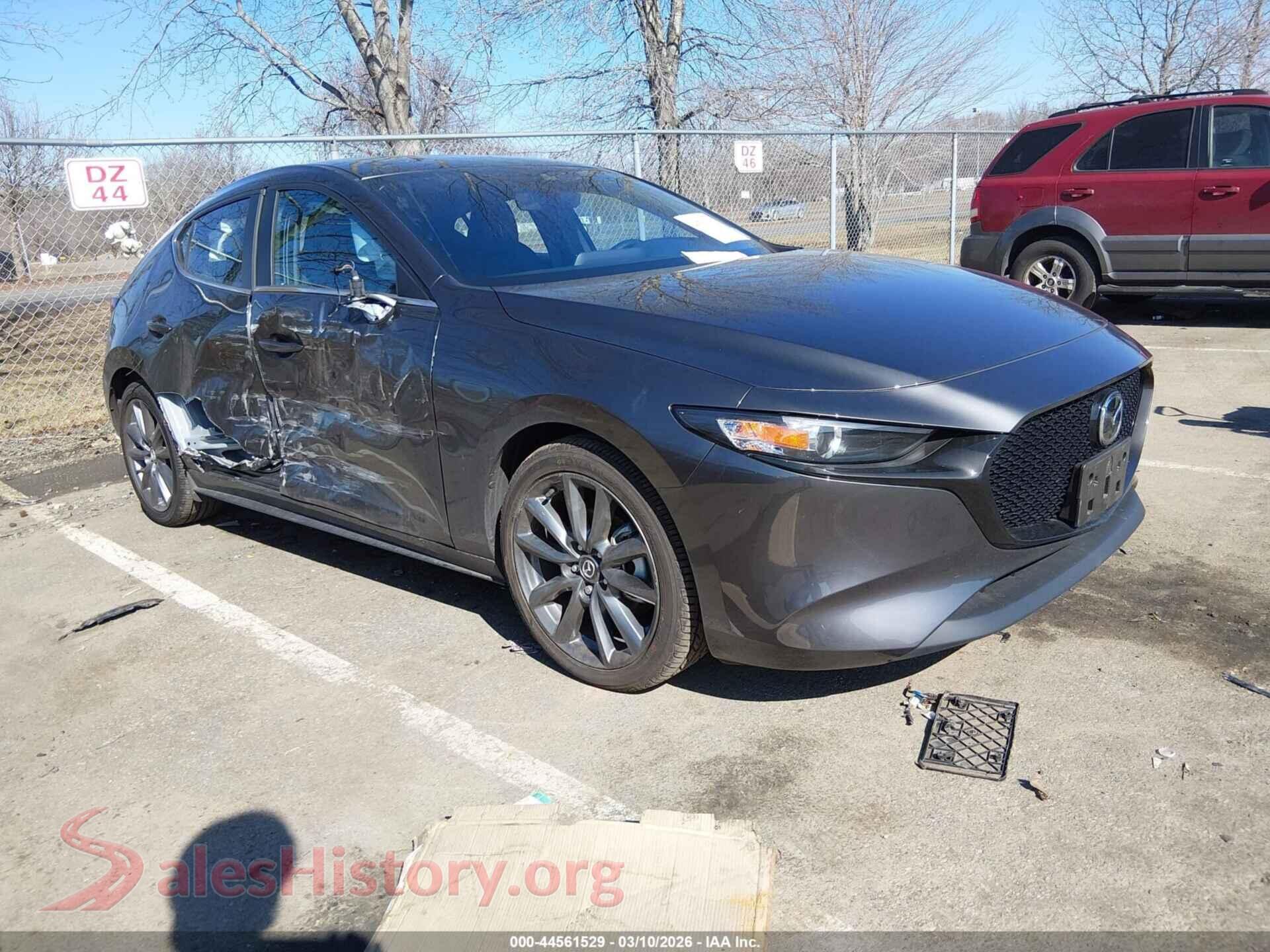 2023 MAZDA MAZDA3 — VIN JM1BPAKM1P1615056