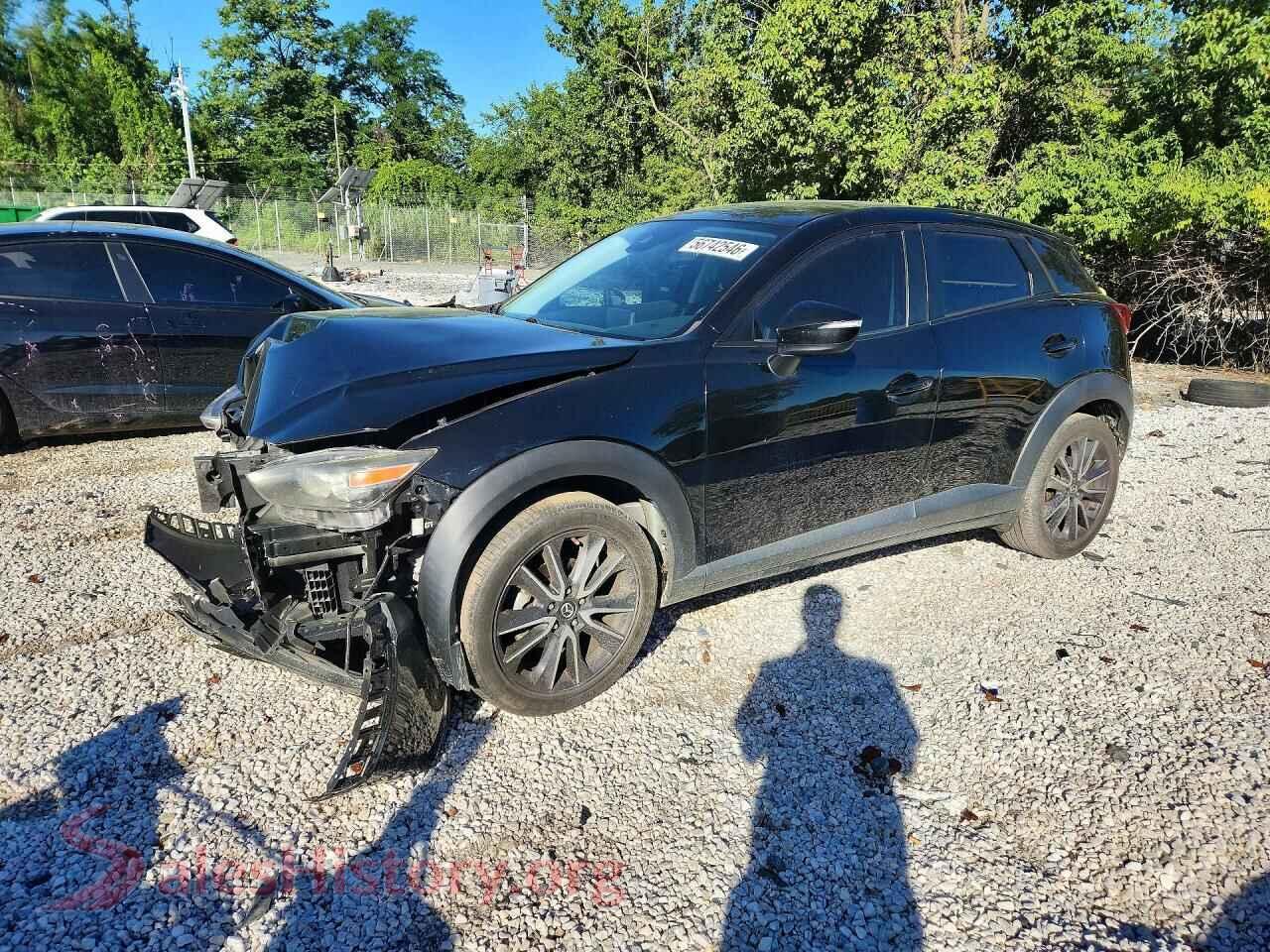 2018 MAZDA CX-3 — VIN JM1DKDC72J0308428
