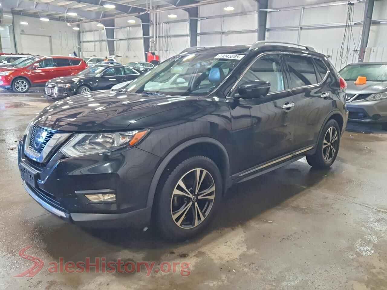 2017 NISSAN ROGUE — VIN JN8AT2MV1HW270641