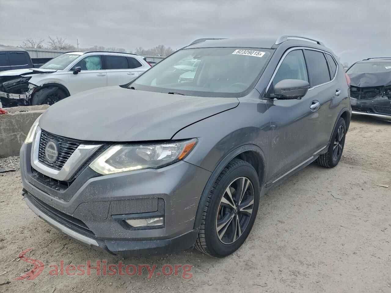 2018 NISSAN ROGUE — VIN JN8AT2MV1JW305006