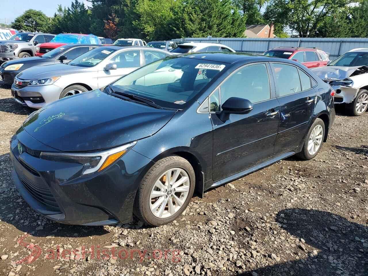 2024 TOYOTA COROLLA — VIN JTDBCMFE1RJ021747