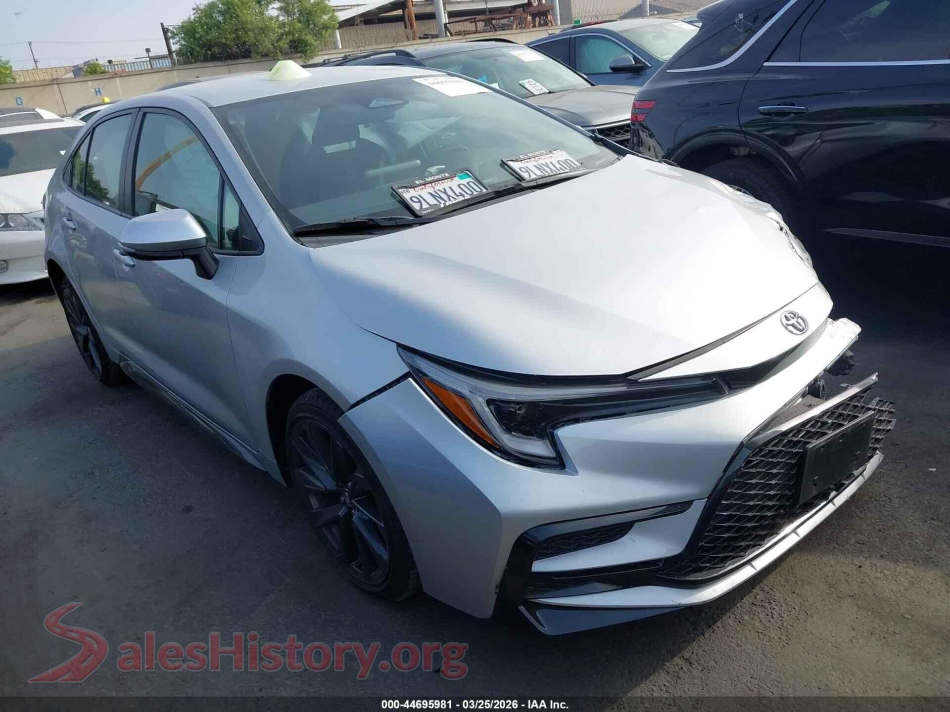2024 TOYOTA COROLLA — VIN JTDBCMFE8R3040820