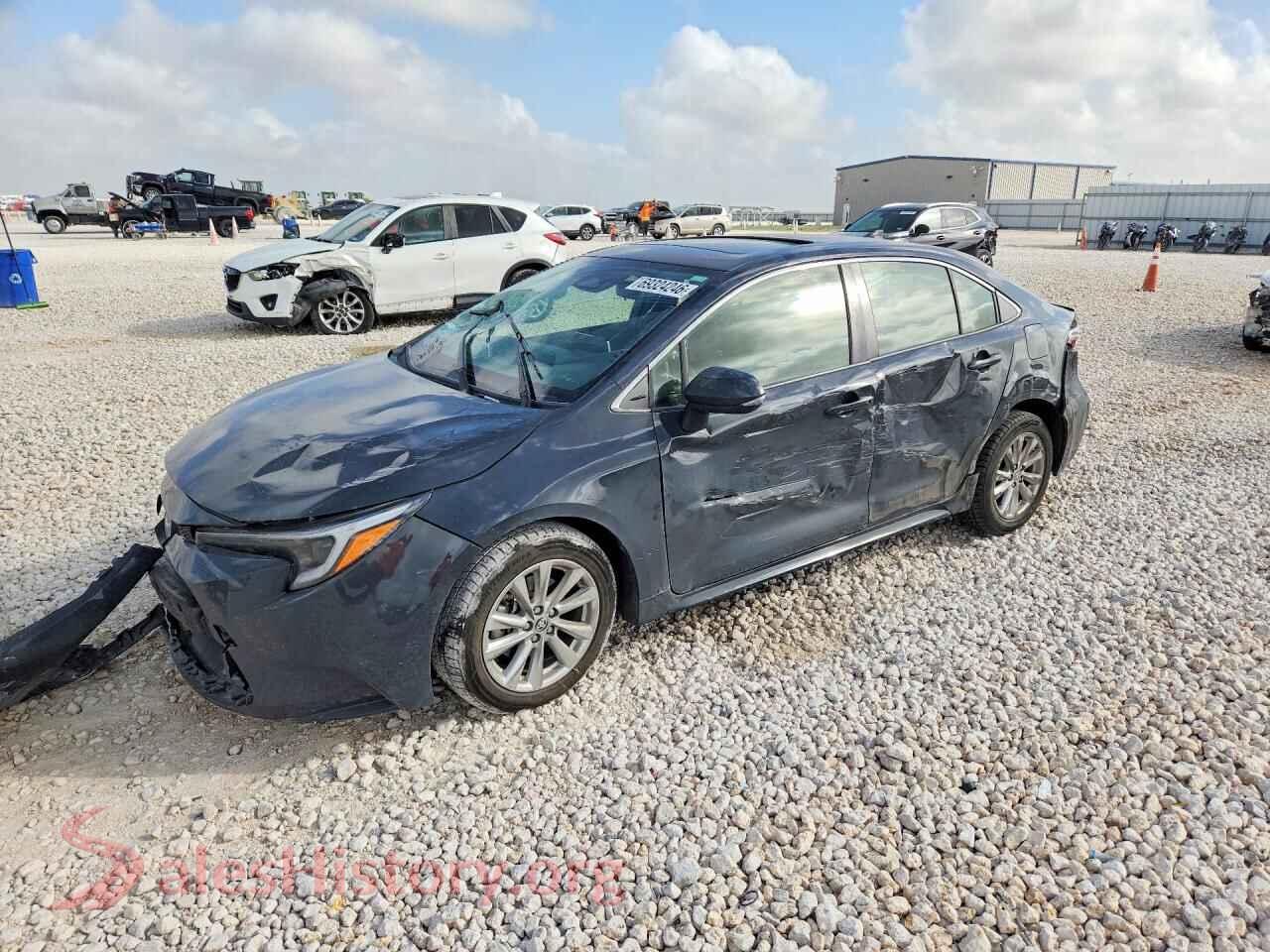2024 TOYOTA COROLLA — VIN JTDBCMFE8R3051686