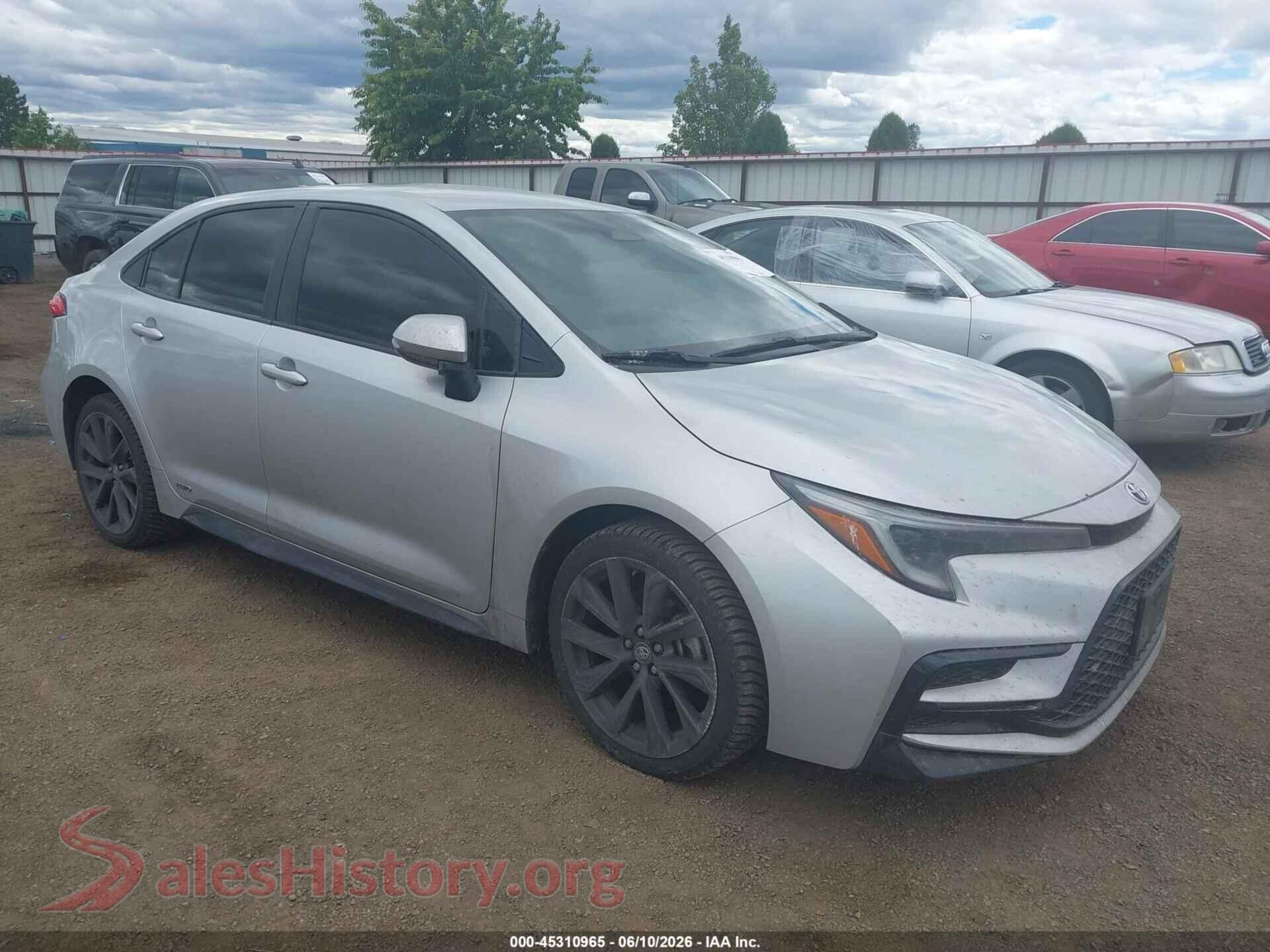 2024 TOYOTA COROLLA — VIN JTDBDMHE6RJ005831