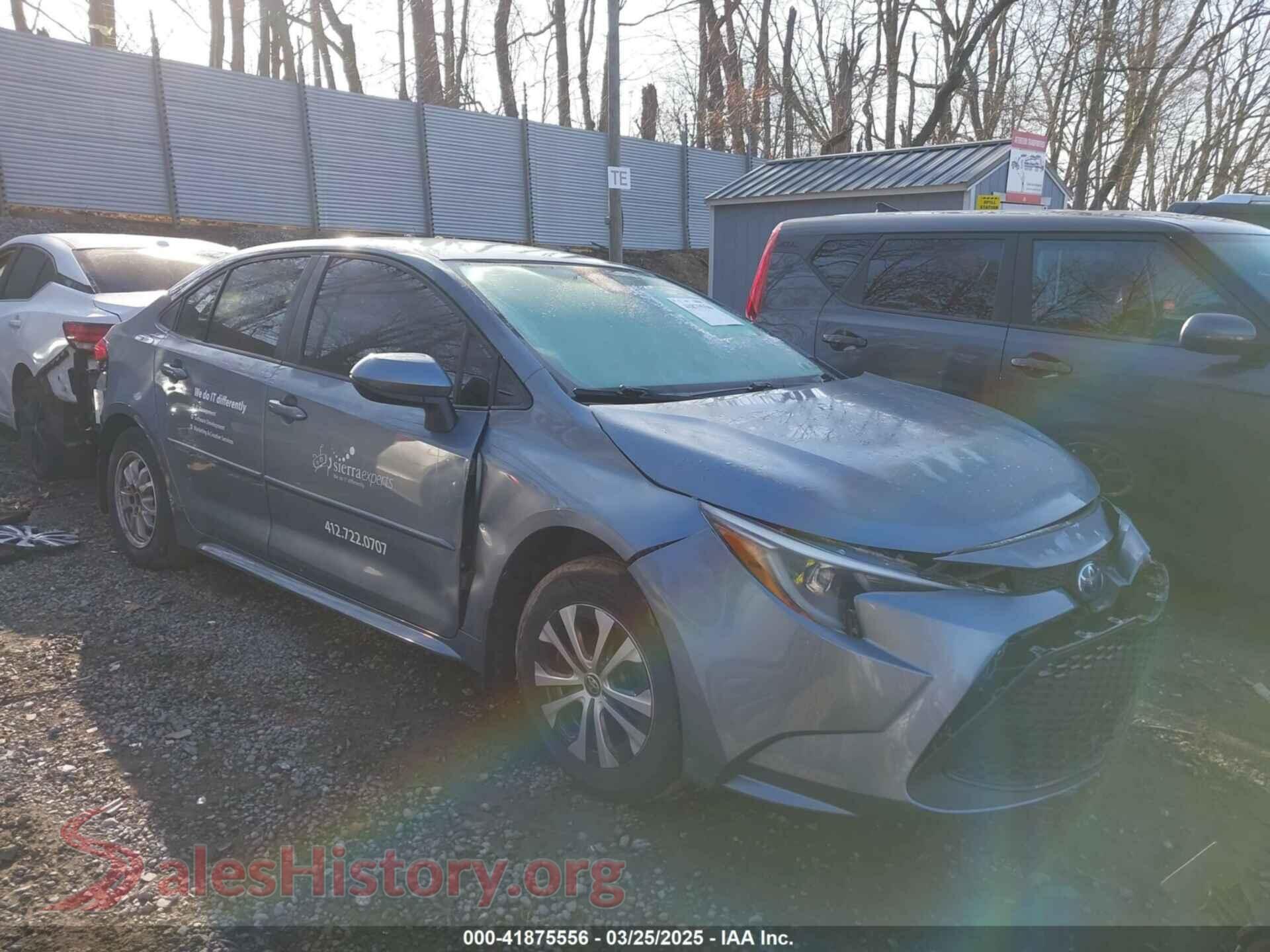 2022 TOYOTA COROLLA — VIN JTDEAMDE5NJ040950