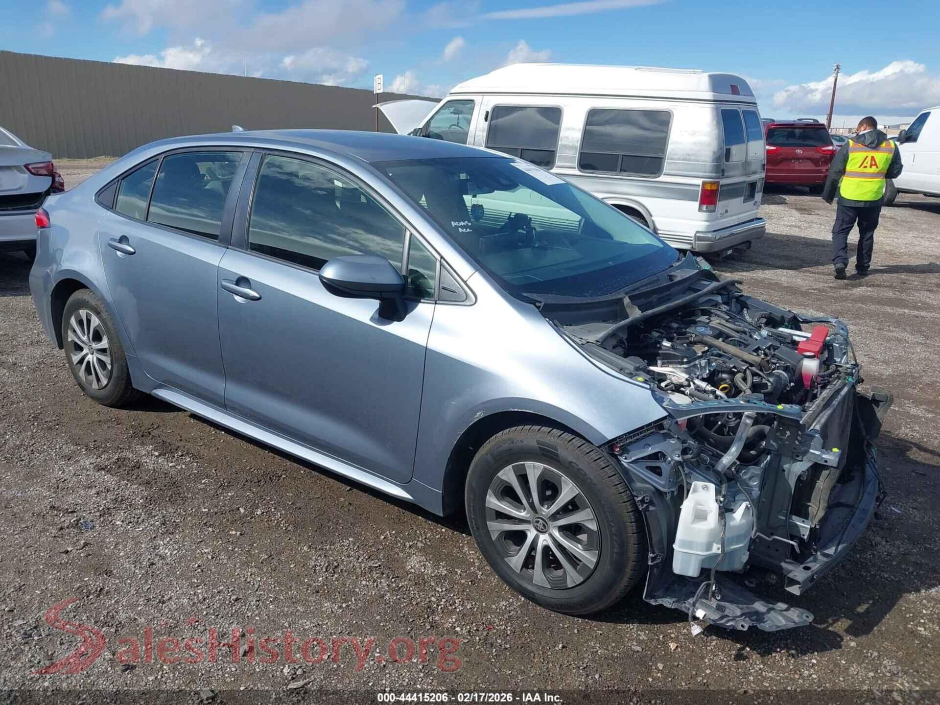 2022 TOYOTA COROLLA — VIN JTDEAMDE7NJ046474