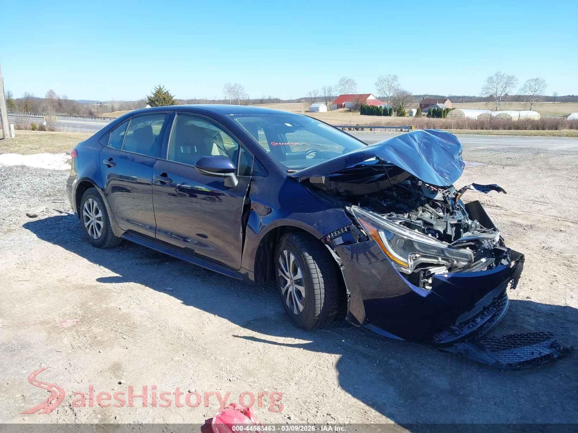 2022 TOYOTA COROLLA — VIN JTDEAMDE7NJ056504