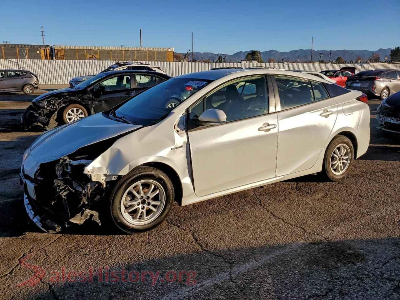 2020 TOYOTA PRIUS — VIN JTDKARFU3L3105056