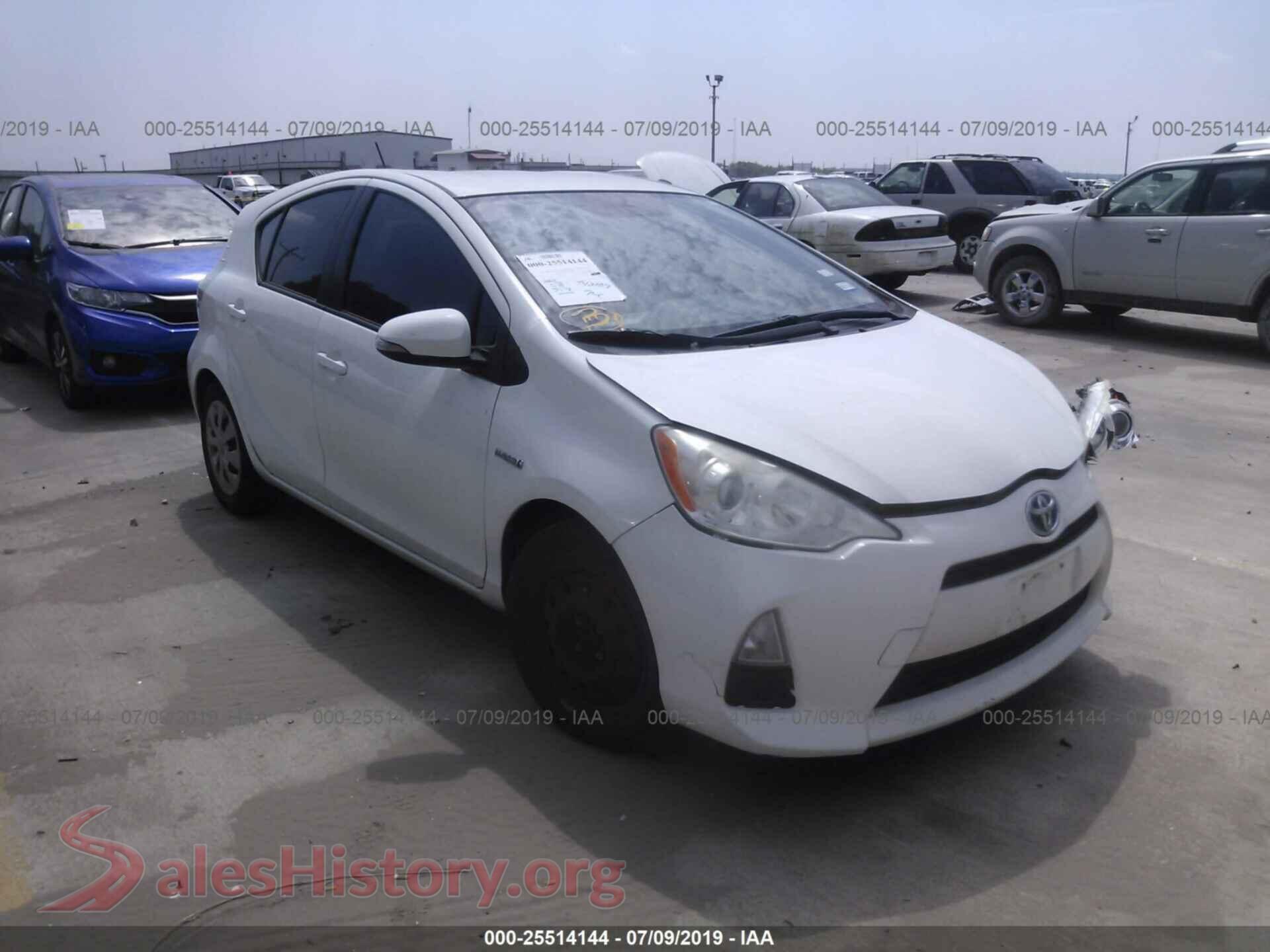 2012 TOYOTA PRIUS C — VIN JTDKDTB31C1000545