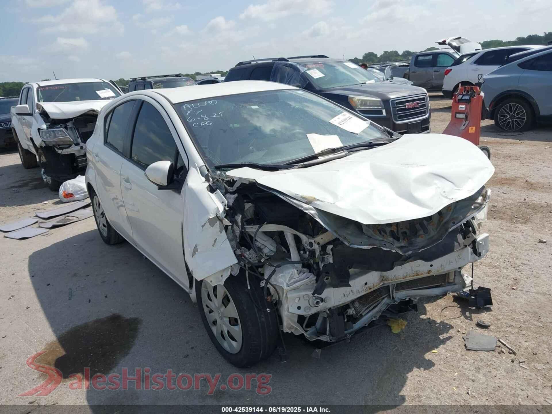 2013 TOYOTA PRIUS C — VIN JTDKDTB31D1553603
