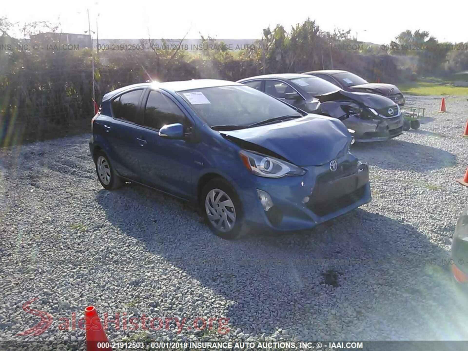 2015 Toyota Prius c — VIN JTDKDTB31F1109530