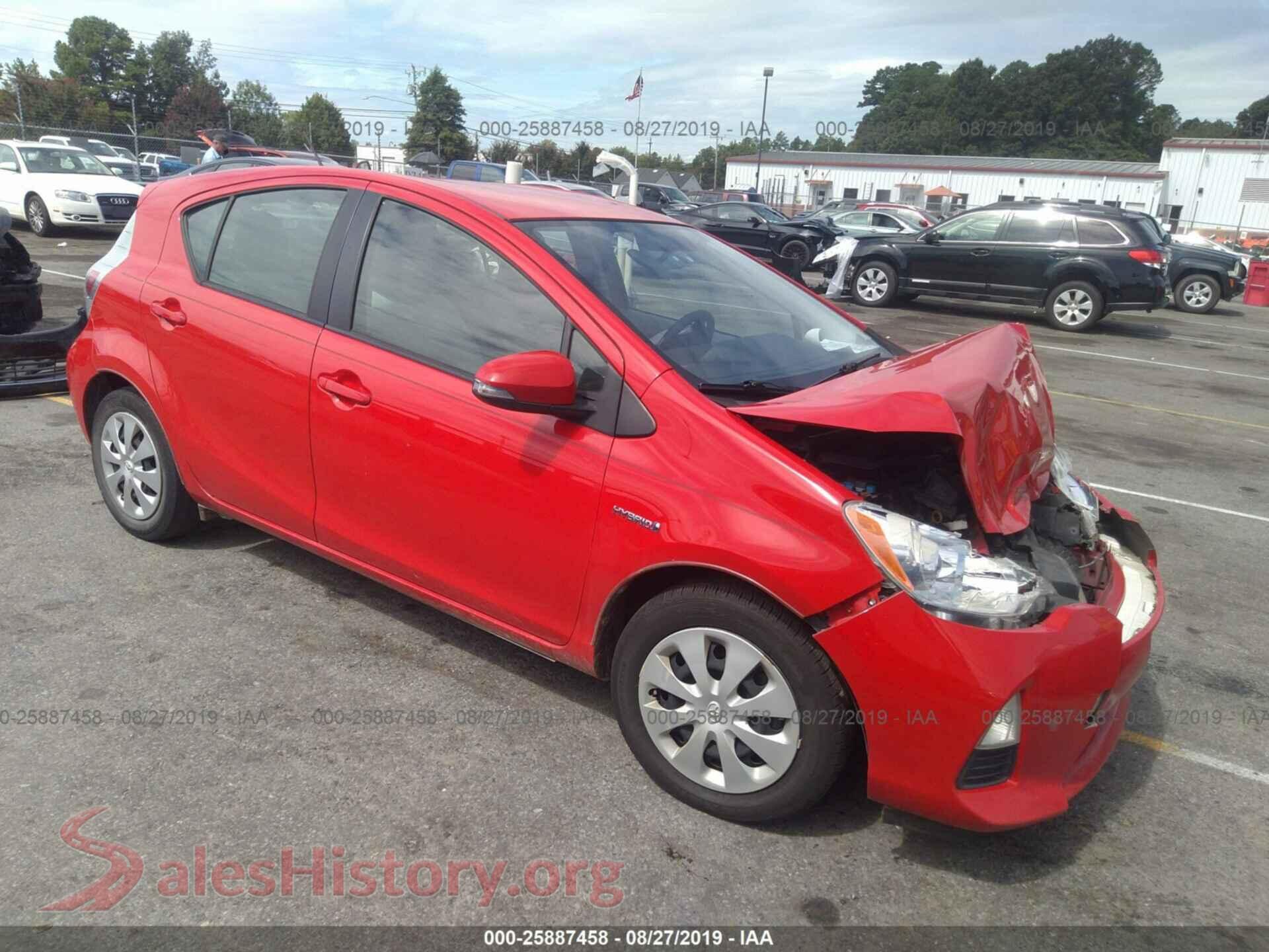 2013 TOYOTA PRIUS C — VIN JTDKDTB32D1032163