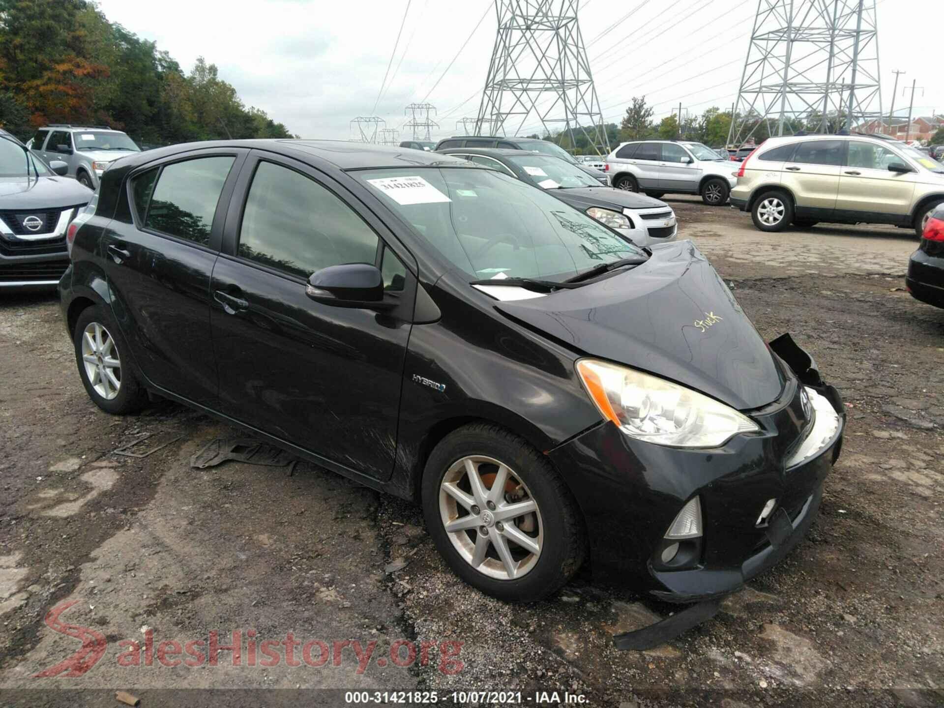 2013 TOYOTA PRIUS C — VIN JTDKDTB33D1037033