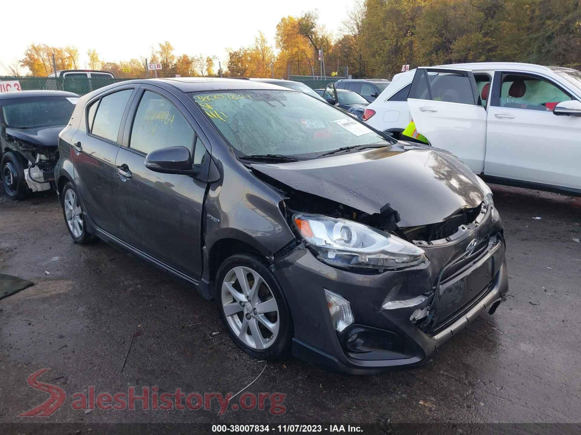 2017 TOYOTA PRIUS C — VIN JTDKDTB37H1593237