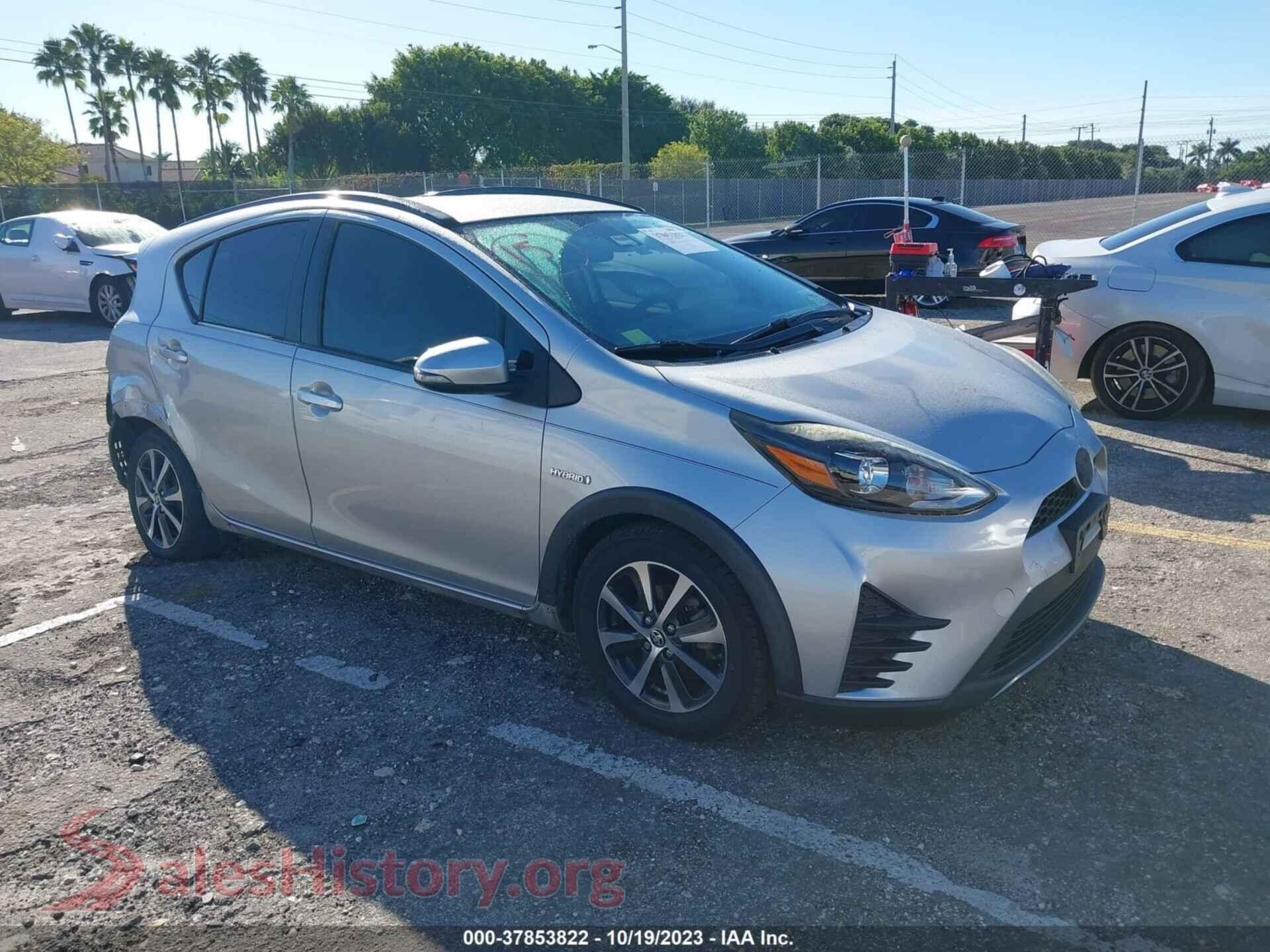 2018 TOYOTA PRIUS C — VIN JTDKDTB37J1602248