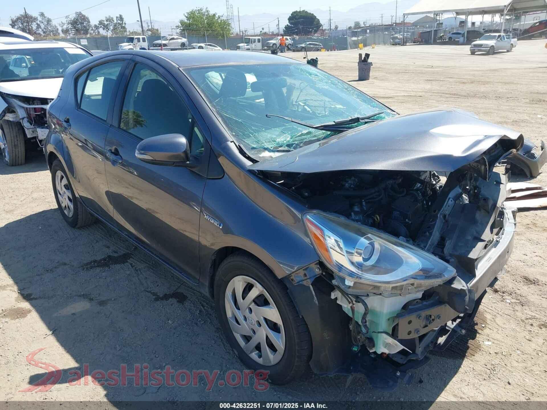 2015 TOYOTA PRIUS C — VIN JTDKDTB38F1112411
