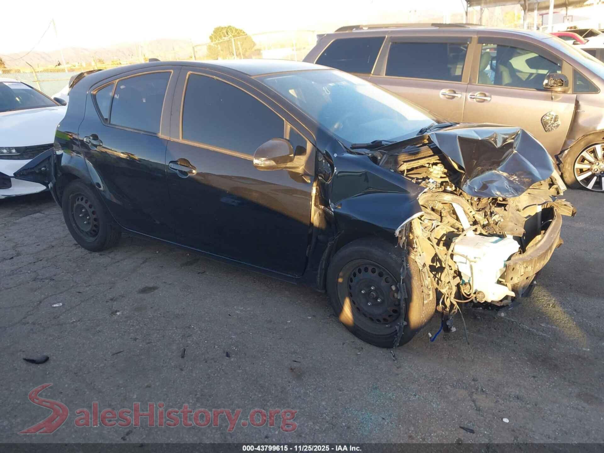 2016 TOYOTA PRIUS C — VIN JTDKDTB38G1121062