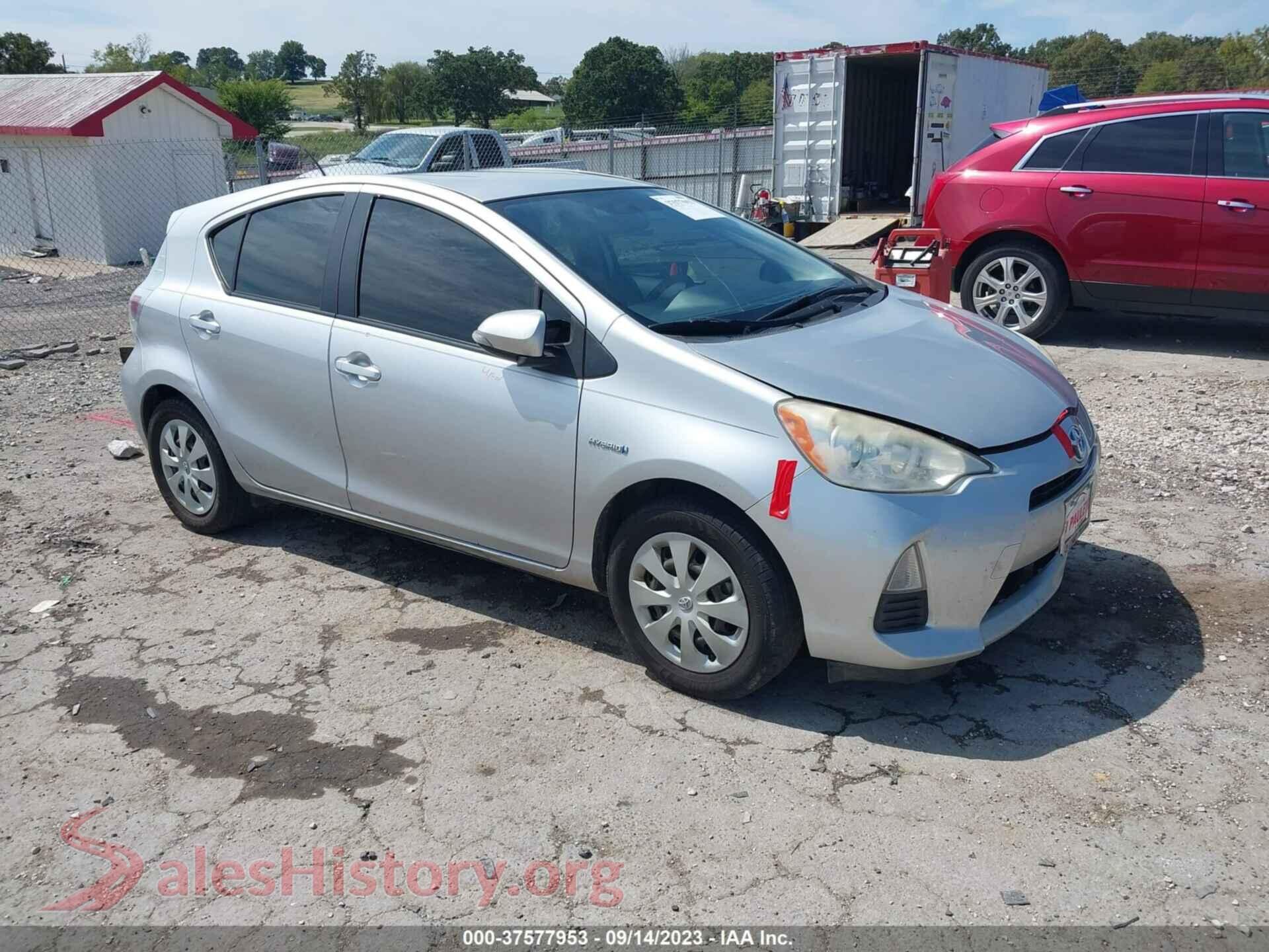 2013 TOYOTA PRIUS C — VIN JTDKDTB39D1555583