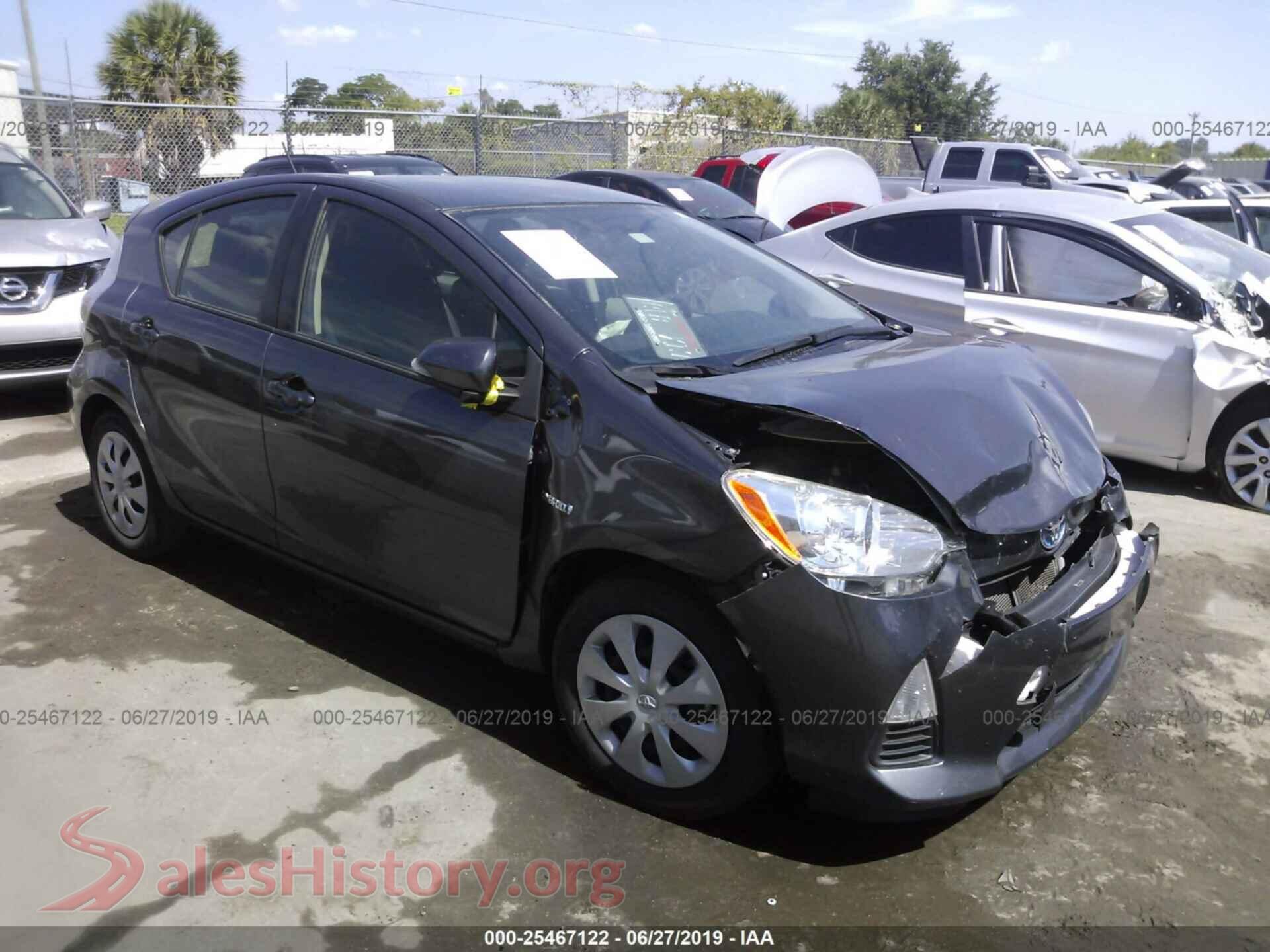 2014 TOYOTA PRIUS C — VIN JTDKDTB39E1067803