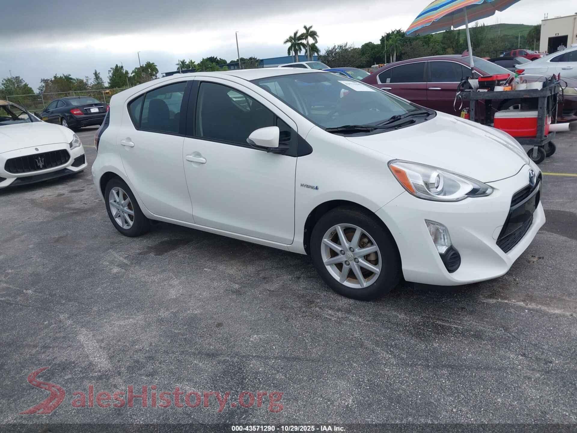 2015 TOYOTA PRIUS C — VIN JTDKDTB39F1095411
