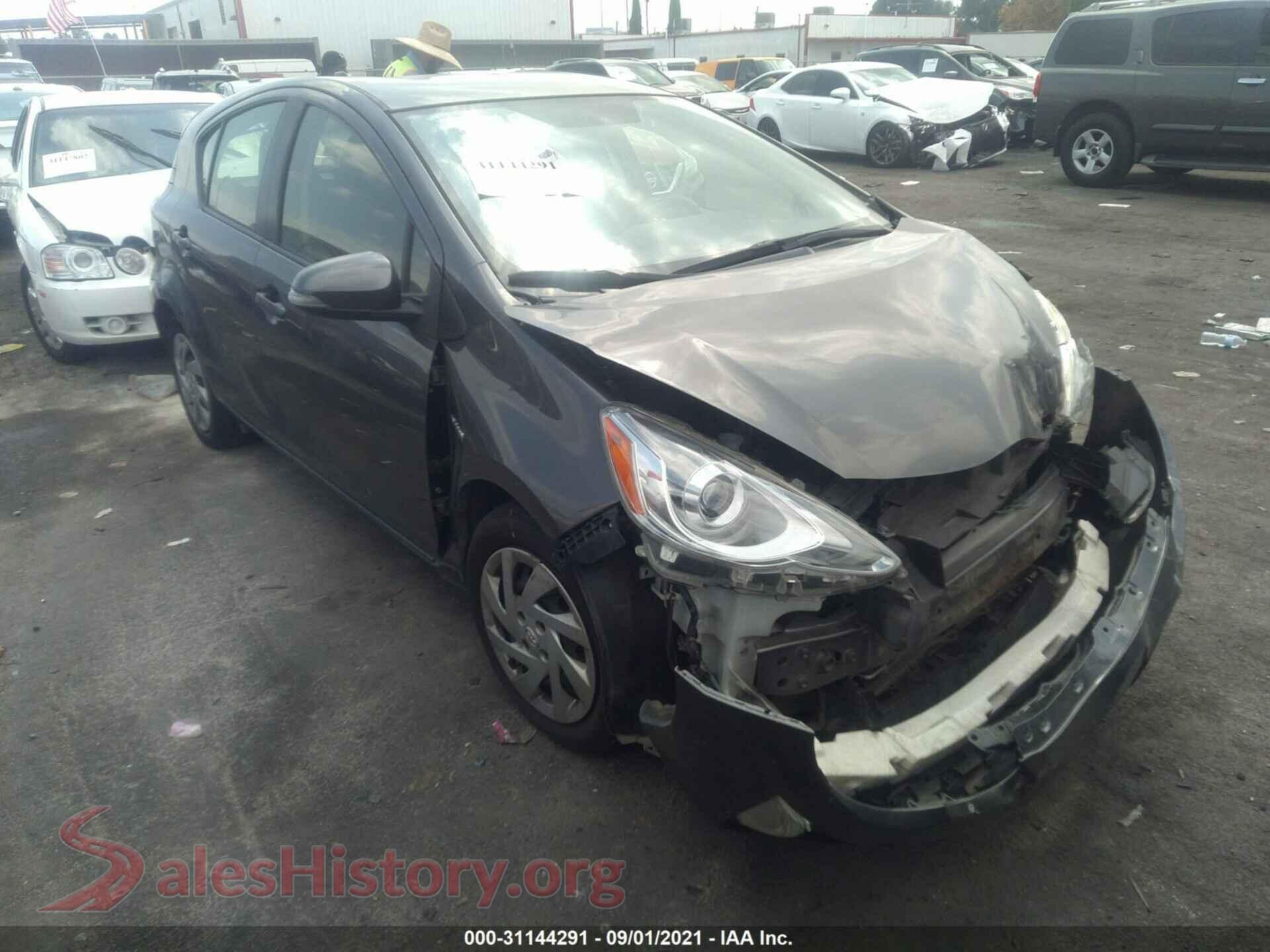 2015 TOYOTA PRIUS C — VIN JTDKDTB39F1585363