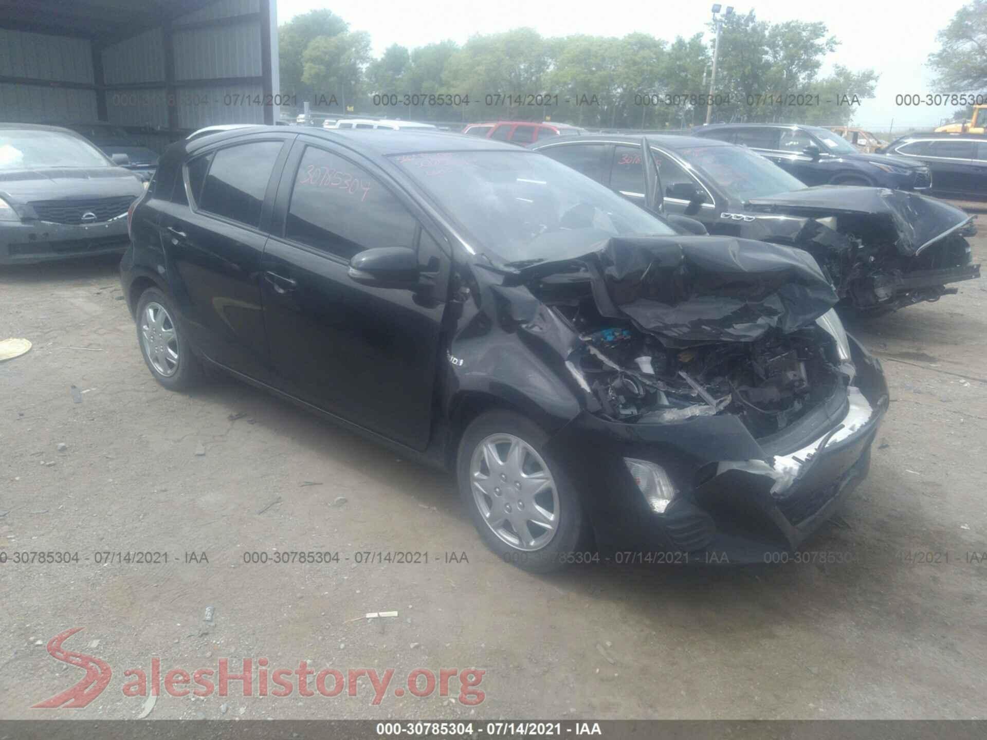 2016 TOYOTA PRIUS C — VIN JTDKDTB39G1128117