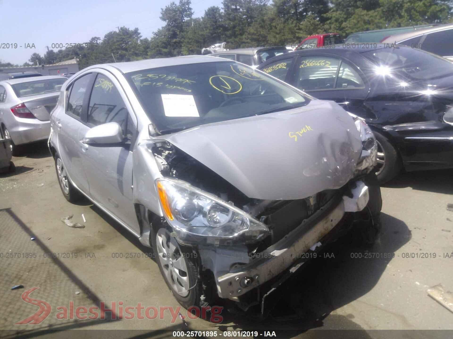2013 TOYOTA PRIUS C — VIN JTDKDTB3XD1533446