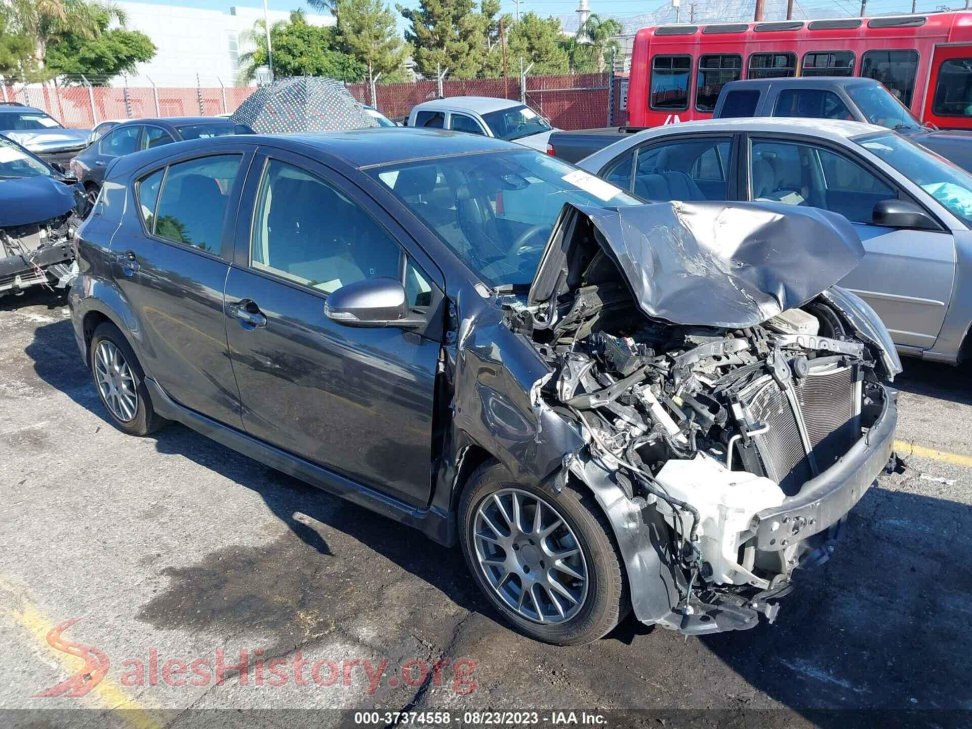 2017 TOYOTA PRIUS C — VIN JTDKDTB3XH1593345