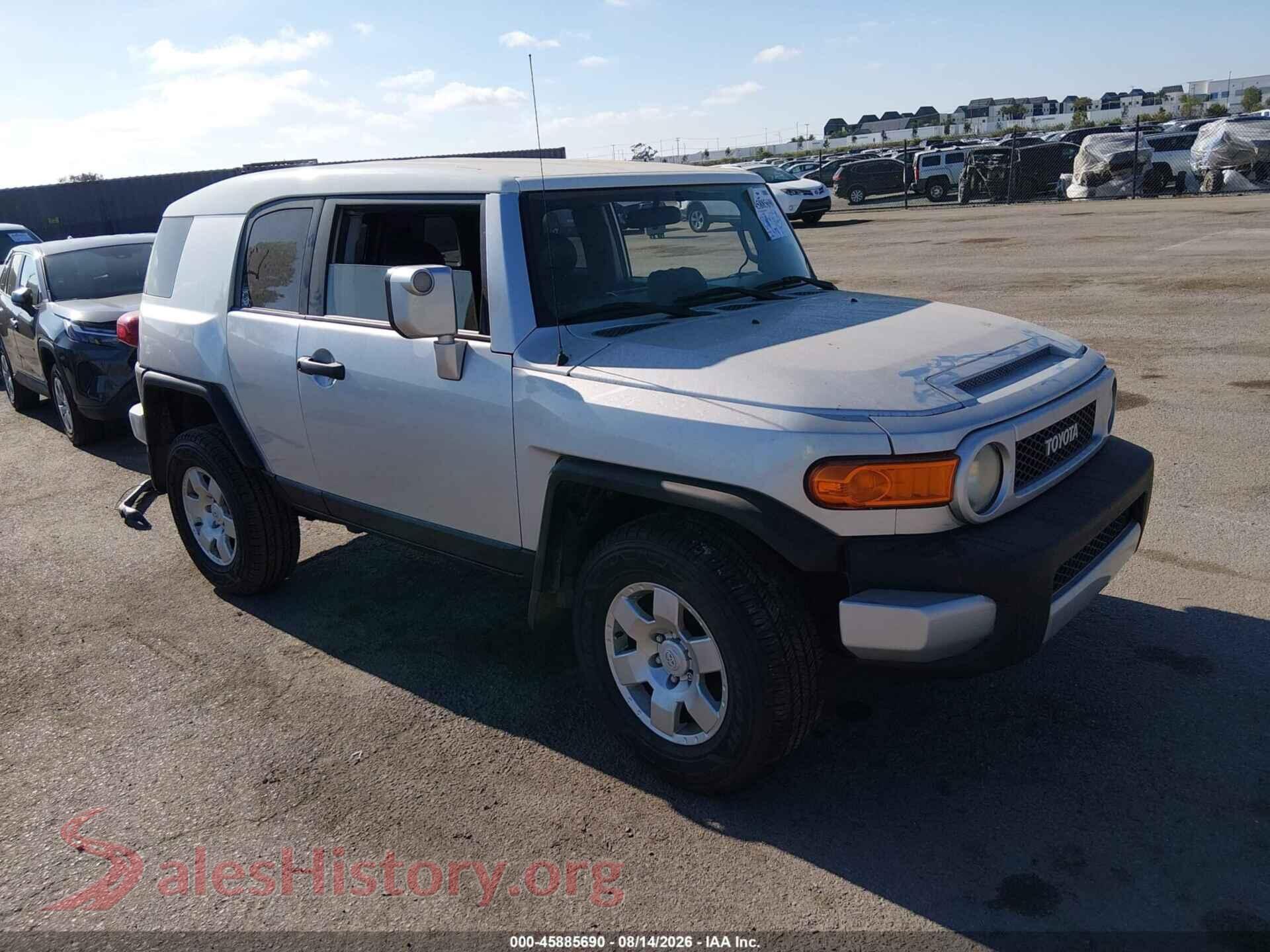 2007 TOYOTA FJ CRUISER — VIN JTEBU11F270084964