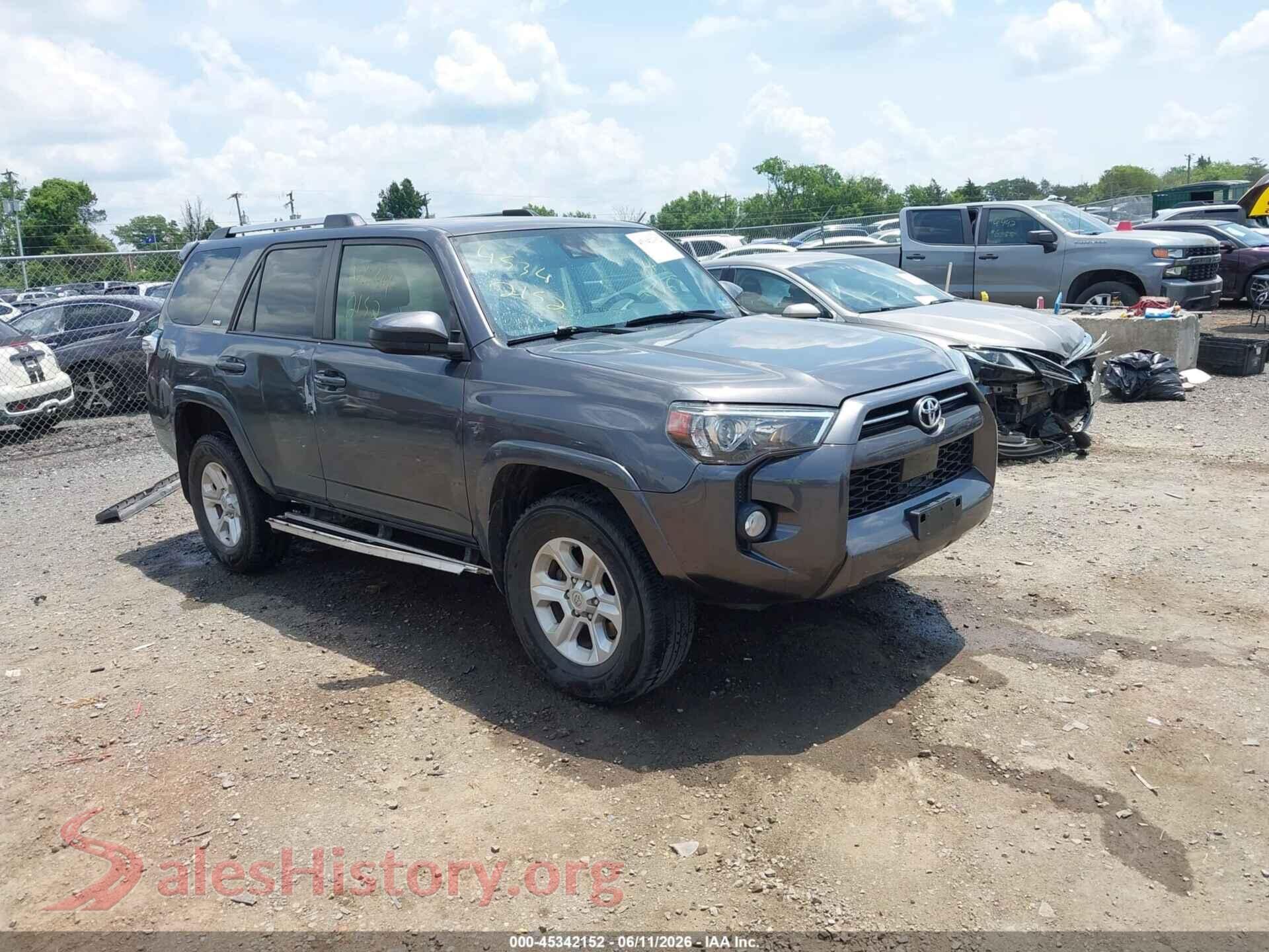 2020 TOYOTA 4RUNNER — VIN JTEBU5JR4L5755436