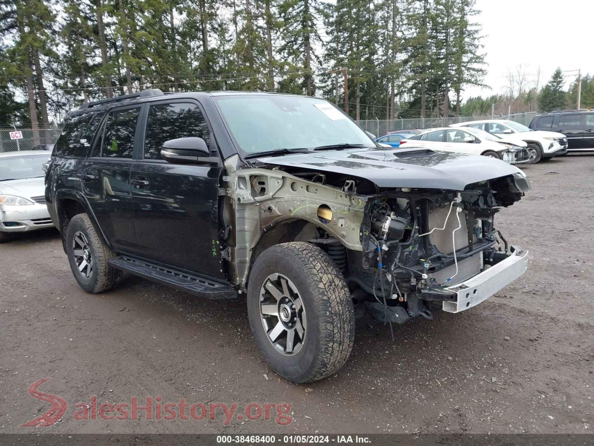 2020 TOYOTA 4RUNNER — VIN JTEBU5JRXL5823111