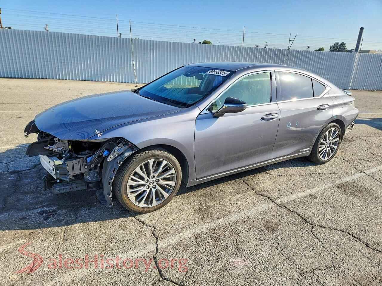 2019 LEXUS ES300 — VIN JTHB21B18K2004995