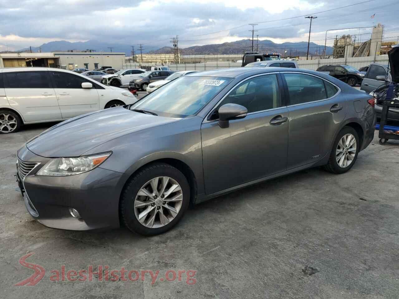 2013 LEXUS ES300 — VIN JTHBW1GG8D2035197