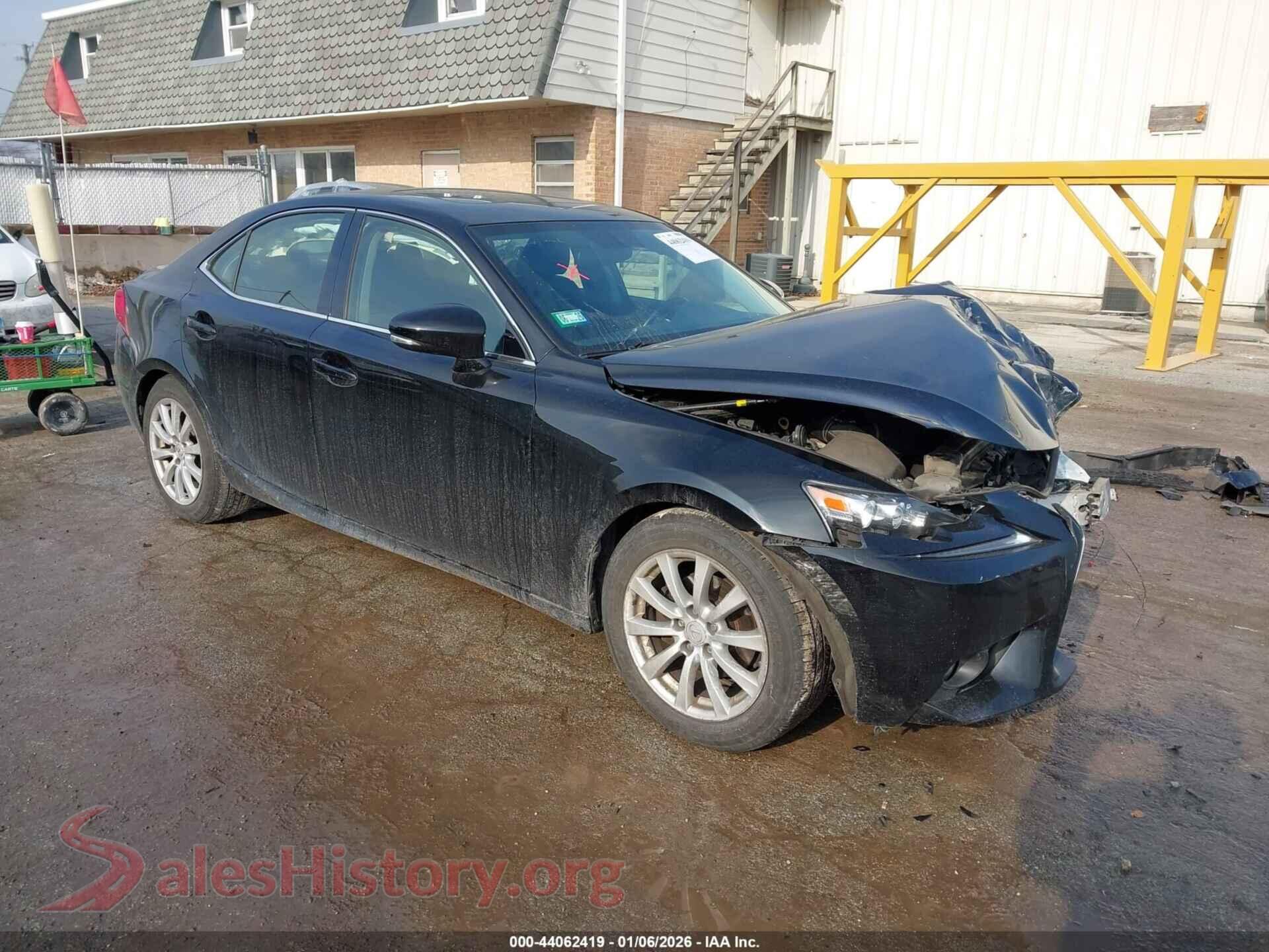 2015 LEXUS IS 250 — VIN JTHCF1D25F5026150