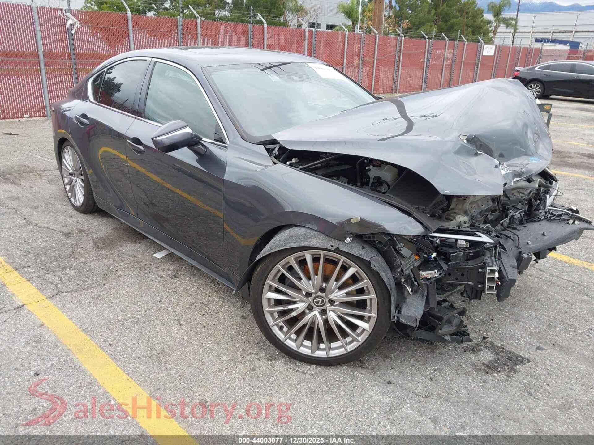 2023 LEXUS IS 300 — VIN JTHDA1D24P5125109