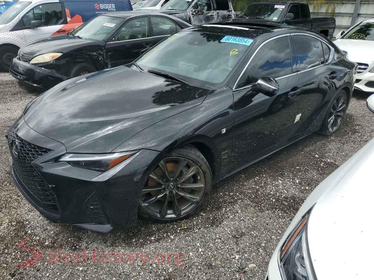 2021 LEXUS IS — VIN JTHGZ1B20M5041583
