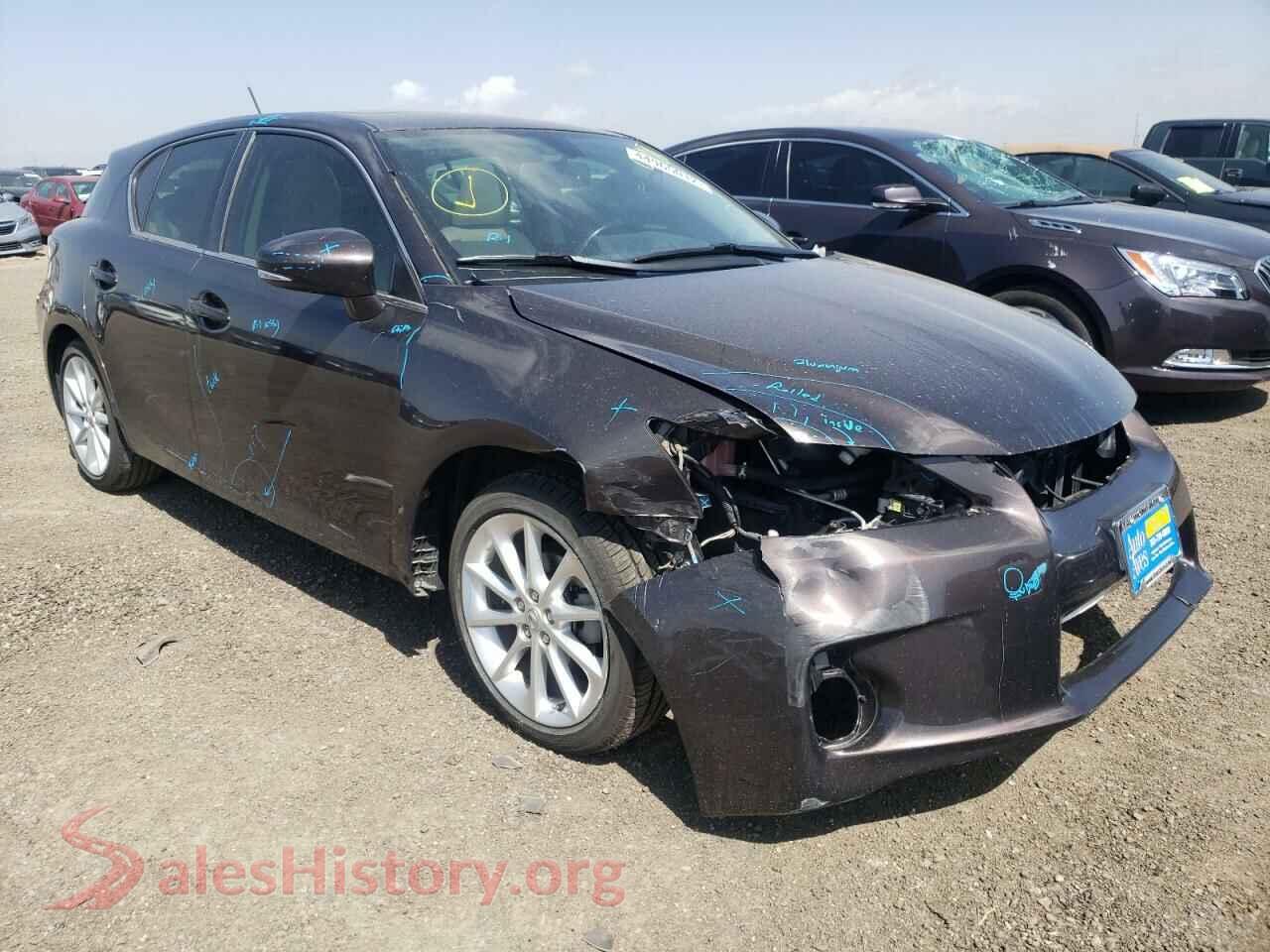 2013 LEXUS CT 200 — VIN JTHKD5BH2D2130660