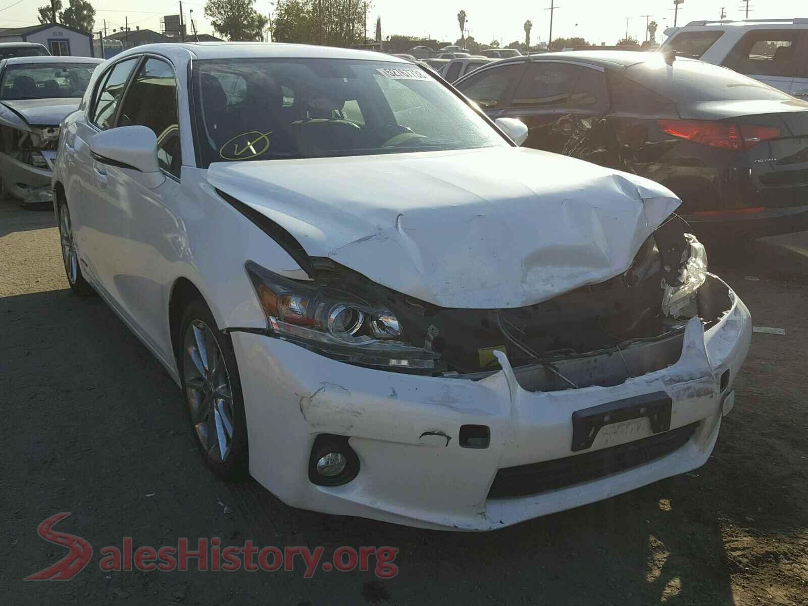 2013 LEXUS CT 200 — VIN JTHKD5BH2D2162721